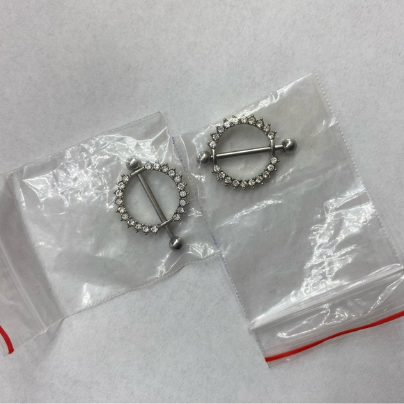 Stainless Steel Round Nipple Shield Ring & Nipple Barbell Bar Body Piercing 14G - Picture 3 of 4